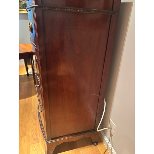 1930s Drexel Company Mahogany Bowfront Chest of Drawers For Sale In San Francisco - Image 6 of 14