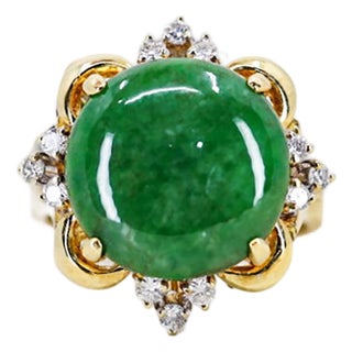 Late 20th Century 18k Jade Ring, Size 5 For Sale