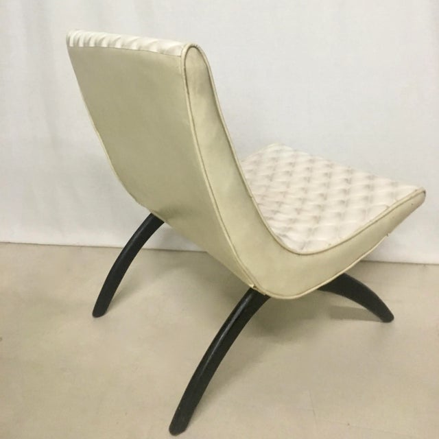 1950s Vintage White Patterned Vinyl Scoop Chair For Sale - Image 5 of 9