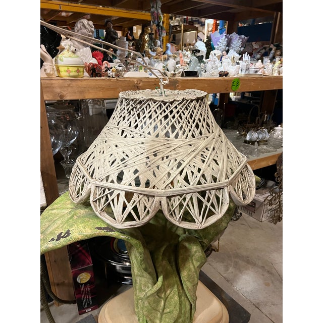 White 1970s Palm Springs Fiberglass Chandelier For Sale - Image 8 of 10