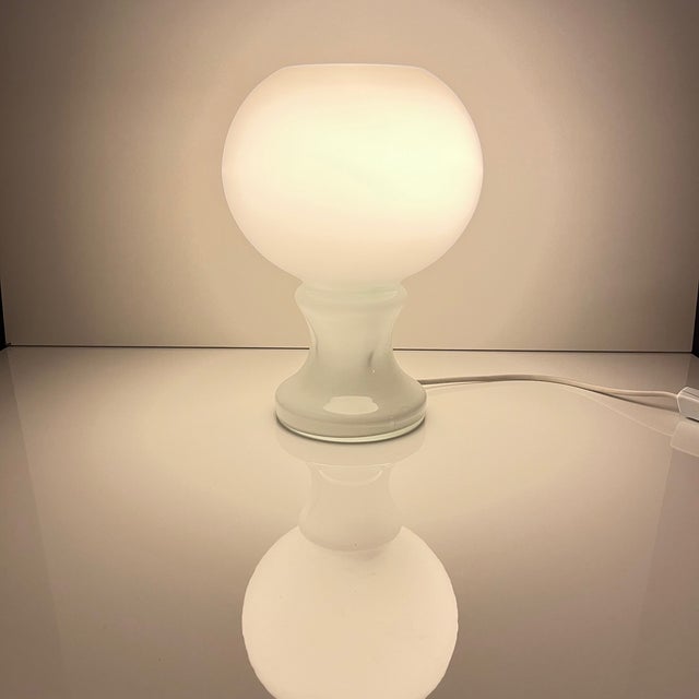 Glass Model Ml 32 Table Lamp attributed to Ingo Maurer, 1968 For Sale - Image 7 of 17