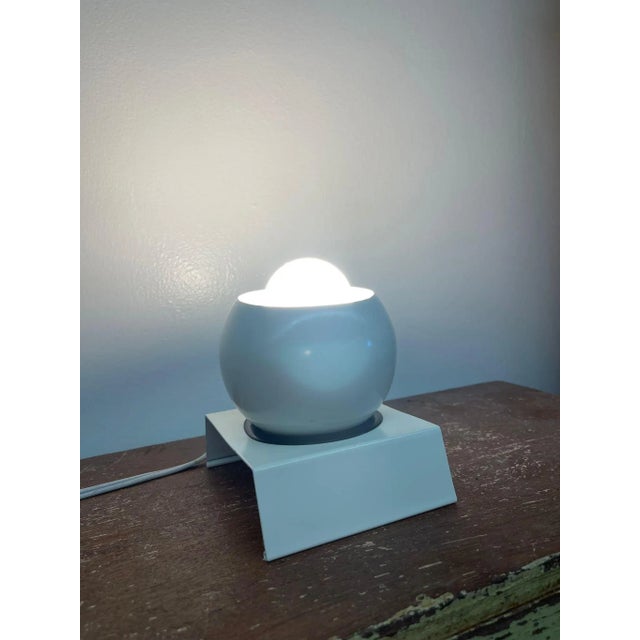 Metal Vintage Mid-Century Modern Style White Spherical Lamp For Sale - Image 7 of 8
