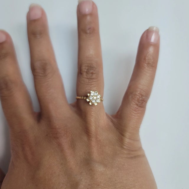 ♥ Product Summary ♥ Main Stone: Diamond Approx. Total Carat Weight: .25cttw Diamond Color: G/H Diamond Clarity: SI1/SI2...