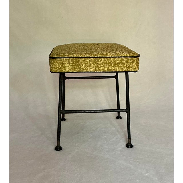 All original, untouched little Mid Century Modern footstool reminiscent of Paul McCobb design from the 1950’s. This piece...