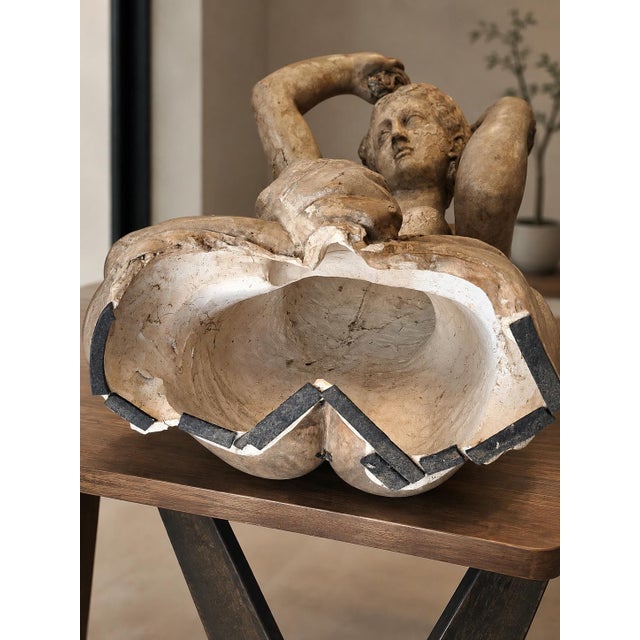 Italian Artist, Large Female Sculpture of Venus Anadyomene, 20th Century, Patinated Terracotta For Sale - Image 4 of 11