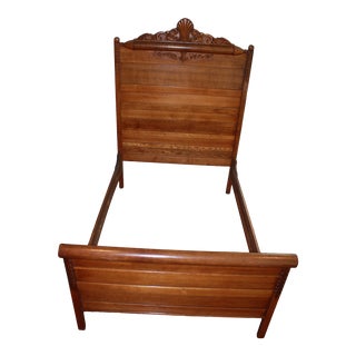 Early 20th Century Victorian Oak Full Bedframe For Sale