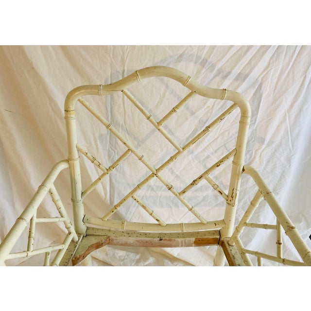 White Vintage English Chinese Chippendale White Painted Arm Chair Classic Arm Chair in the English Chinese Style For Sale - Image 8 of 8