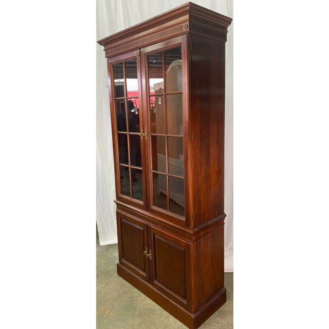 Vintage Wellington Hall Chippendale Style Mahogany Display