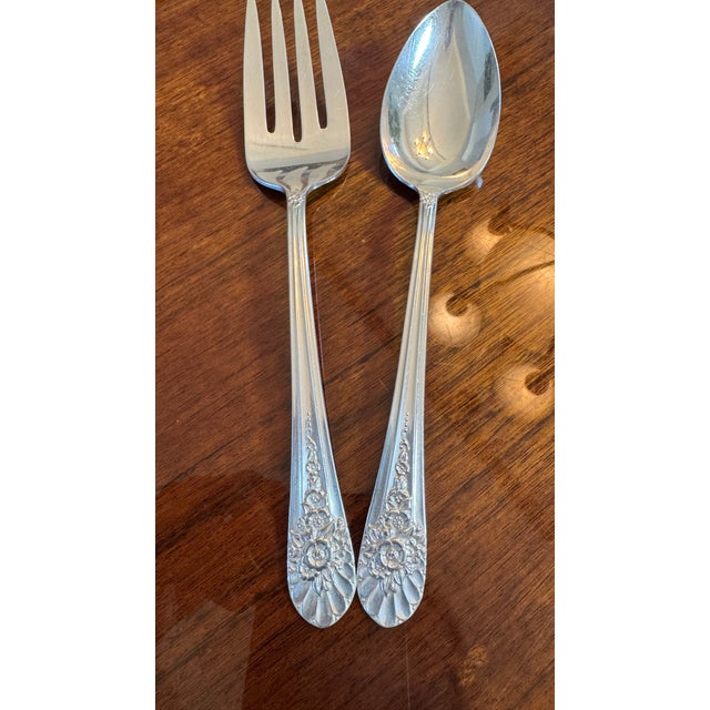 Metal Jubilee Silverplate, International Silver 1953, Wm Rogers MFG Co Meat Fork & Serving Spoon For Sale - Image 7 of 9
