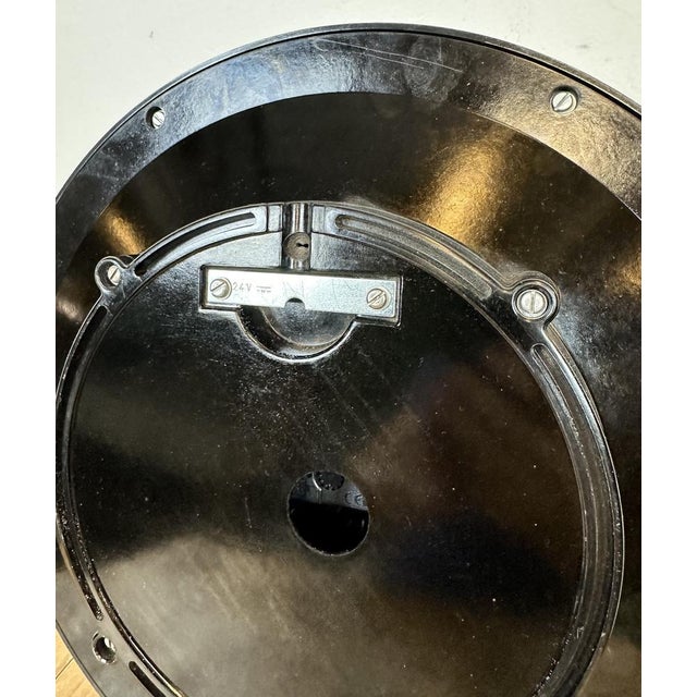 Industrial Bakelite Factory Wall Clock from Pragotron, 1970s For Sale - Image 18 of 18