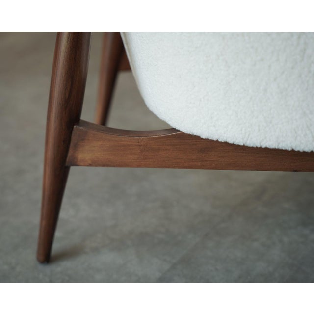 Ib Kofod-Larsen Style Modern Lounge Chairs in Walnut & Bouclé, C. 1950s For Sale - Image 11 of 11