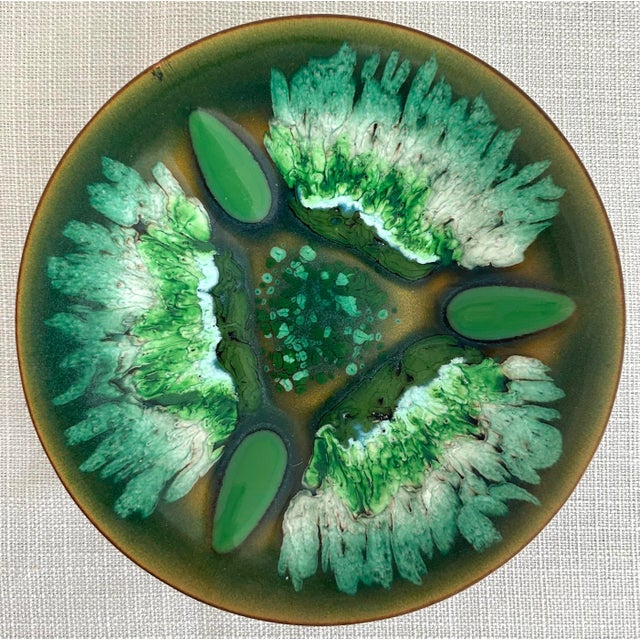 Abstract Mid 20th Century Gump’s San Francisco Signed Edwards Star Copper and Enamel Plates- Set of 4 For Sale - Image 3 of 10