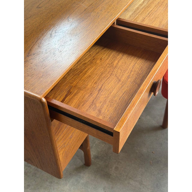 1970s Meredew Danish Teak Vanity Desk With Mirror and Stool Mid-Century Modern Dressing Table For Sale - Image 15 of 15