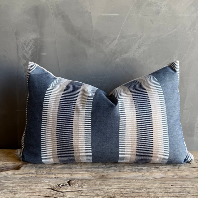 Size 14" x 24" Includes Down Feather Insert Backside 100% linen, Brass Zipper Closure, Overlocked Seams A beautifully...