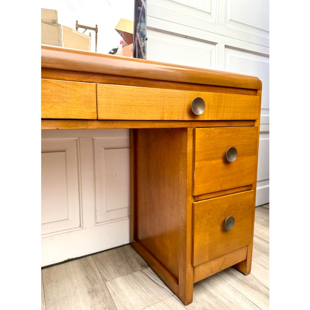 1940s 1940s John Stuart Blonde Wood 3-Piece Vanity, Mirror & Bentwood Stool For Sale - Image 5 of 18