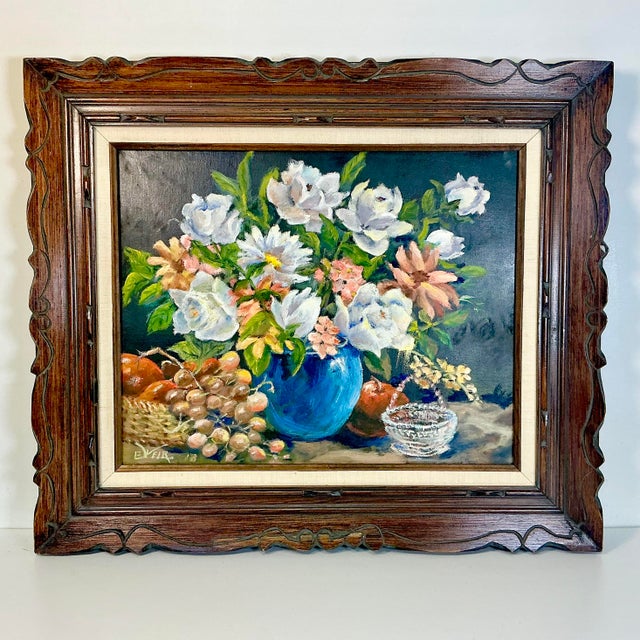 Offering a lovely vintage Original Oil Painting. The impressionist still life features a bouquet of flowers in a gorgeous...