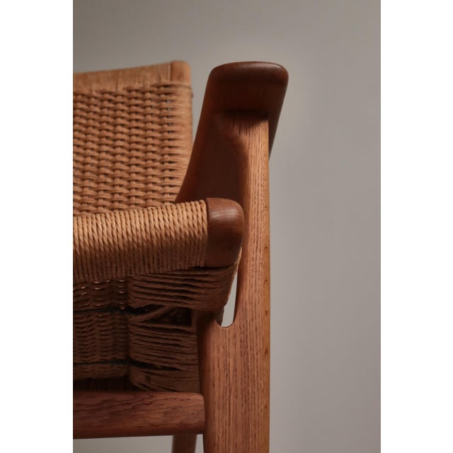 Early Edition CH25 Lounge Chairs in Oak and Papercord by Hans J. Wegner, 1960s, Set of 2 For Sale - Image 10 of 18