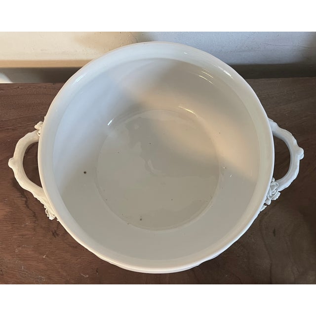 Antique 19th Century German KPM Berlin Porcelain Rococo Blanc De Chine Soup Tureen For Sale - Image 16 of 18