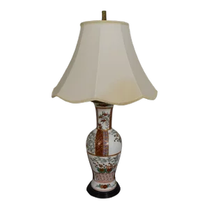 1990s Porcelain Chinese Style Urn Table Lamp