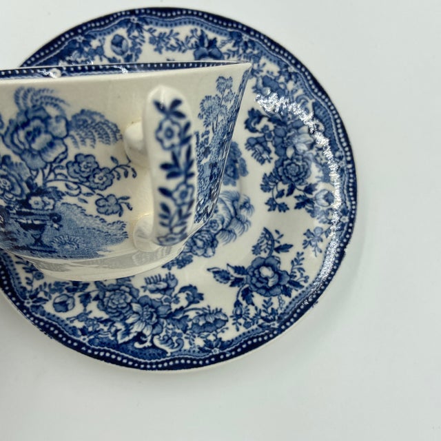 1940s 1940s Royal Staffordshire Tonquin Blue Transferware Tea Cups & Saucers – 14 pcs For Sale - Image 5 of 12