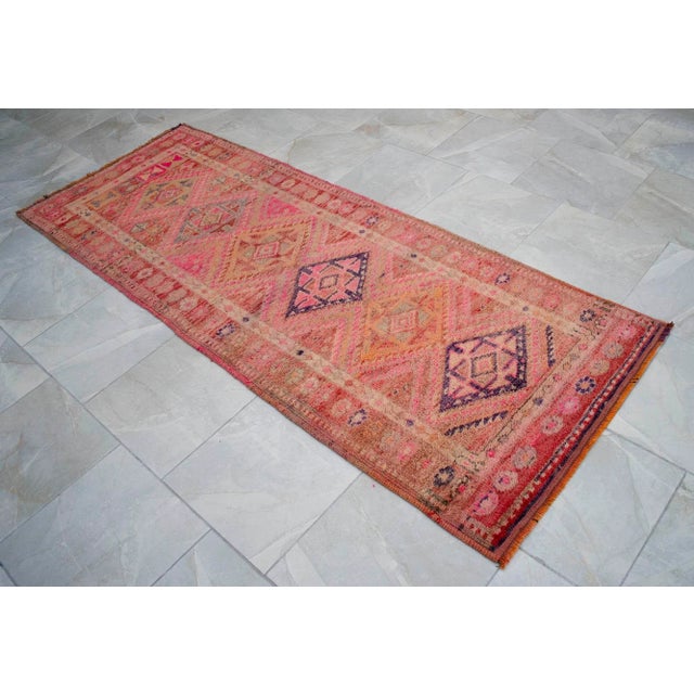 Red Vintage Turkish Hand-Knotted Short Runner Rug - 2′11″ × 7′9″ For Sale - Image 8 of 12