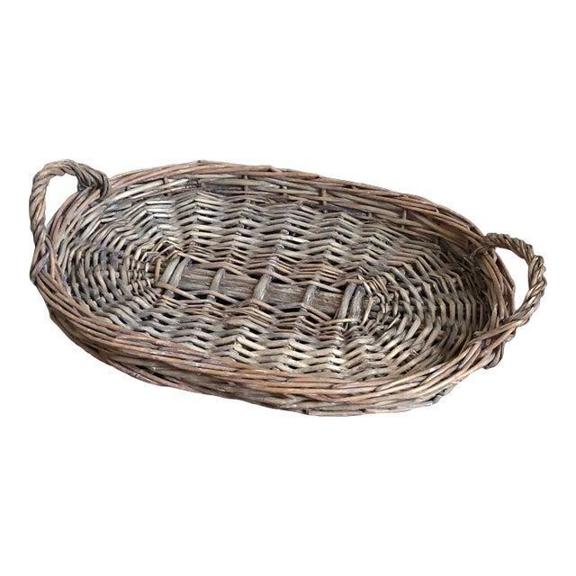 Early-20th Century Handcrafted Wicker Catchall Tray For Sale