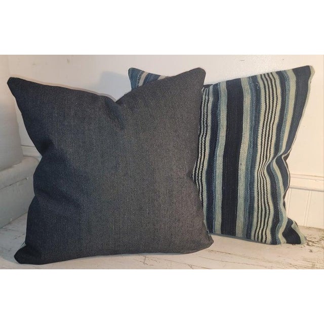Mid 20th Century Pair of Striped Linen Pillows For Sale - Image 5 of 6