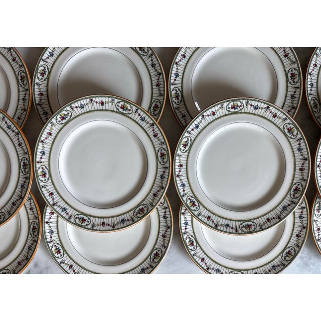 Royal Doulton Early 20th Century Royal Doulton Dinner Plates - Set of 12 For Sale - Image 4 of 12