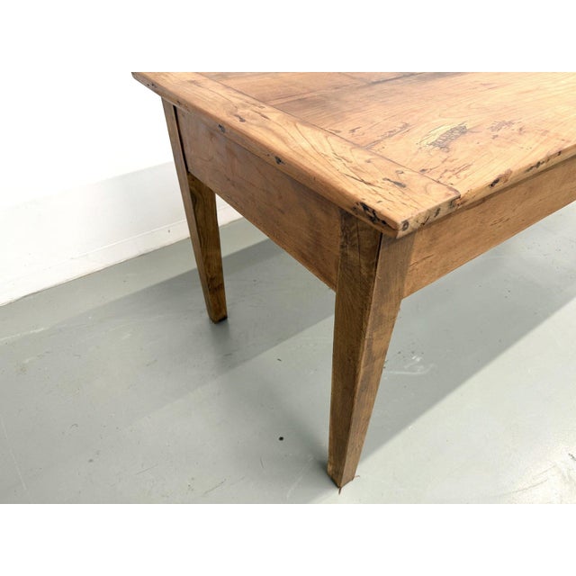 Antique Walnut Dining Table with Tapered Legs and Two Drawers, 1890s For Sale - Image 16 of 18