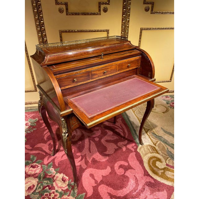 French Roll-Up Secretaire in Transition Style, 1890s For Sale - Image 15 of 18