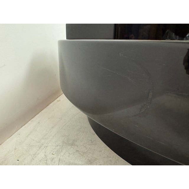 Mid-Century Modern Yin Yang Revolving Coffee Table, Italy, 1970s For Sale - Image 3 of 14