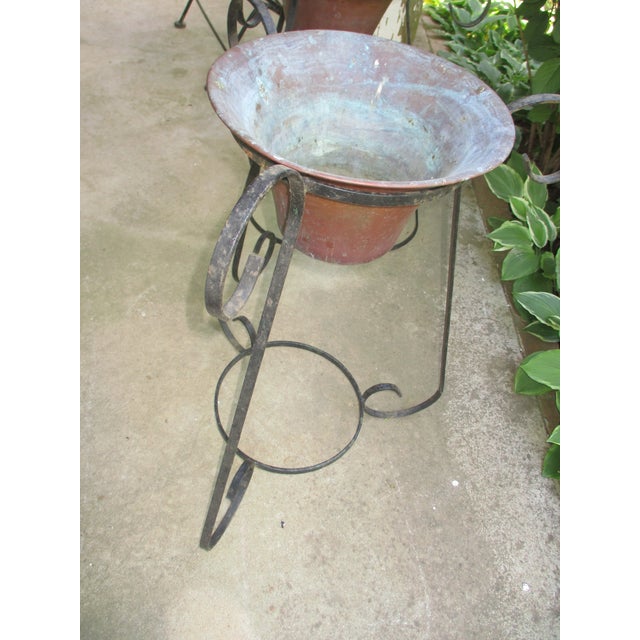 1900 - 1909 Antique French Wrought Iron & Copper Pots Patinated Jardinières Planters-Pair For Sale - Image 5 of 9