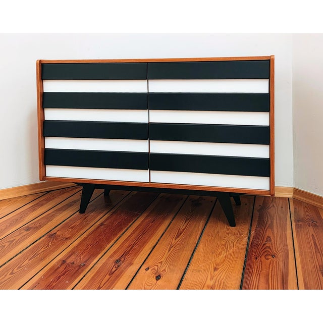 Czechoslovakian Chest of Drawers by Jiří Jiroutek for Cesky Nabytek, 1960s For Sale - Image 14 of 14