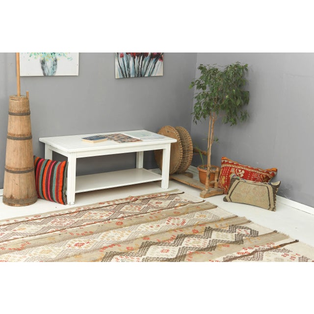 Mid 20th Century Embroidered Vintage Turkish Kilim Rug For Sale In Los Angeles - Image 6 of 7