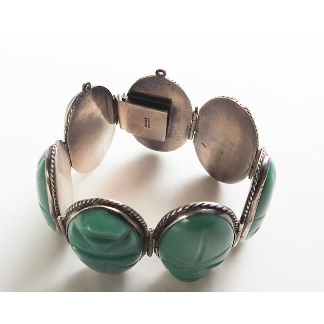 Mid 20th Century Carved Green Onyx and Sterling Silver Mexico Artisan Bracelet For Sale - Image 9 of 11