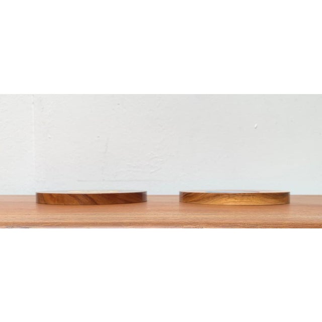 Mid-Century Wooden and Ceramic Plates, 1960s, Set of 2 For Sale - Image 11 of 18