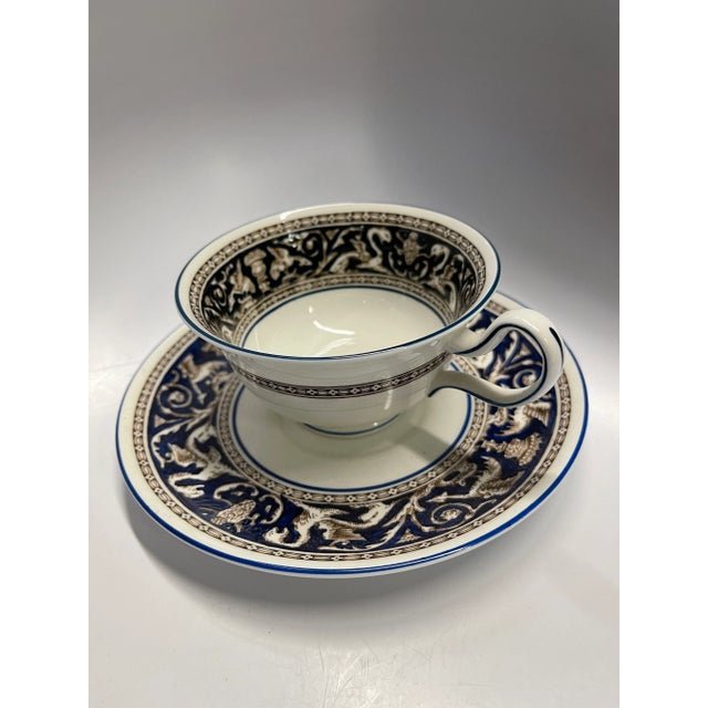 Late 20th Century Wedgwood England Florentine Dark Blue Place Setting, 5 Pieces For Sale In Chicago - Image 6 of 10