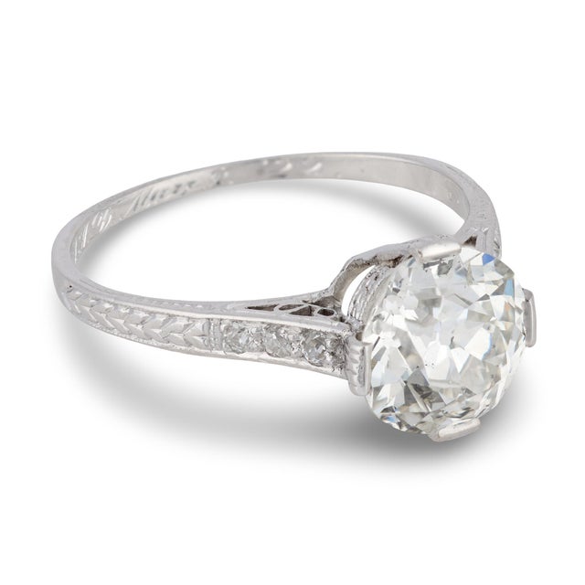 1930s Art Deco Gia 1.91 Carat Old European Cut Diamond Platinum Engagement Ring, Size 6 For Sale - Image 4 of 7