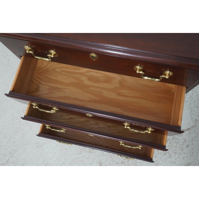 Kittinger Kittinger 4 Drawer Mahogany Richmond Hill Bachelor Chest For Sale - Image 4 of 16