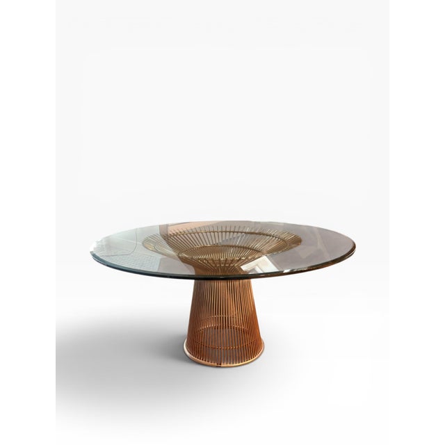 Mid-Century Modern Late 20th Century Platner-Style 50” Round Glass Dining Table With Sculptural Wire Pedestal Base For Sale - Image 3 of 7