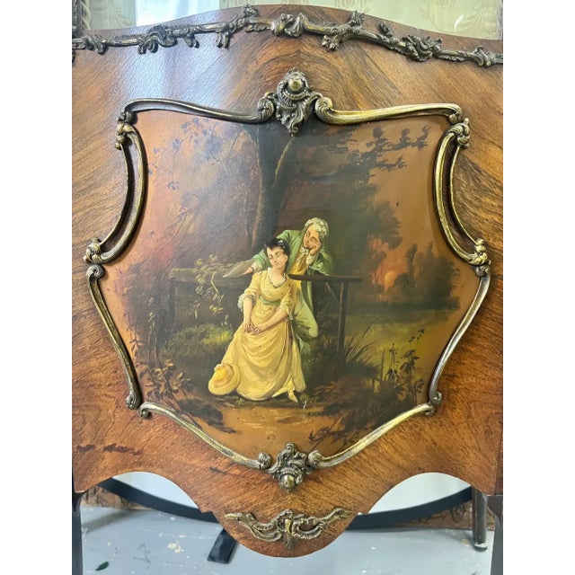 Antique 19th C. French Louis XV Vernis Martin Ormolu Serpentine Vitrine Cabinet For Sale In New York - Image 6 of 18