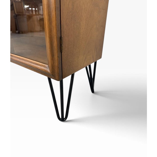 Wood Mid-Century Modern 4-Door Walnut Display Cabinet Hairpin Legs For Sale - Image 7 of 7