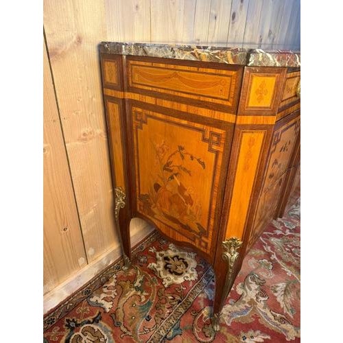 Brown Transition Style Commode in Chinoiserie Marquetry For Sale - Image 8 of 10