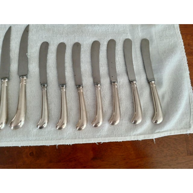 Metal Vintage Cooper Bros England Queen Anne Pistol Handle Silverplate Flatware Service Set 44 PCS For Sale - Image 7 of 10