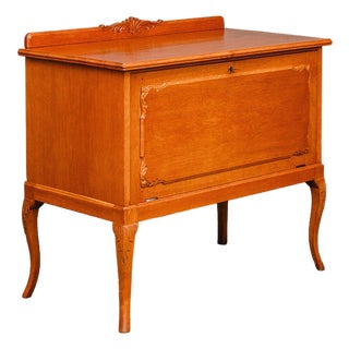 Art Nouveau Chest of Drawers in Oak For Sale