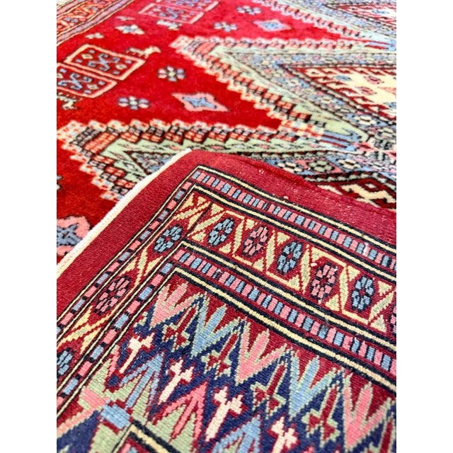 Red Hand-Knotted Rug in Wool For Sale - Image 3 of 4