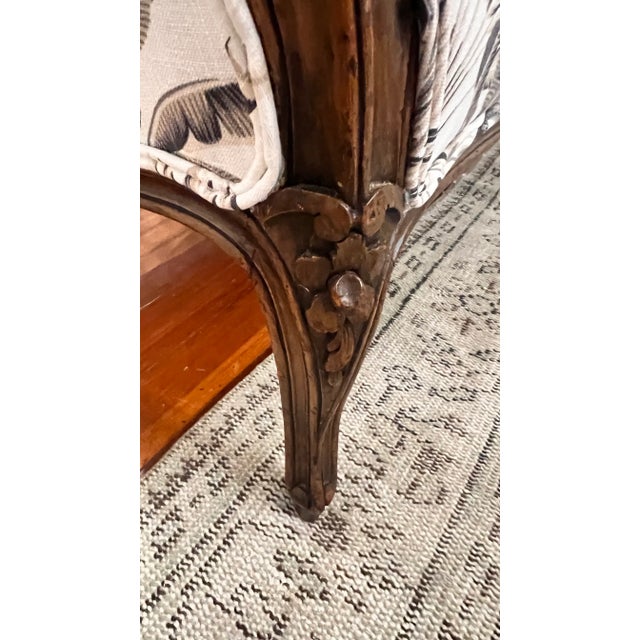 French Louis XV Style Carved Walnut Settee Newly Upholstered in Tropical Botanical Cotton For Sale - Image 11 of 12