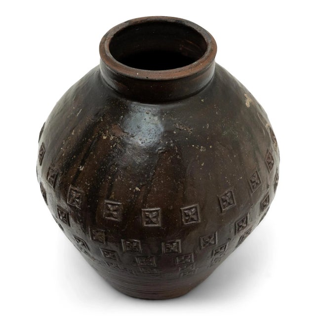 Stamped Chinese Yunnan Pot, c. 1800 For Sale In Chicago - Image 6 of 7