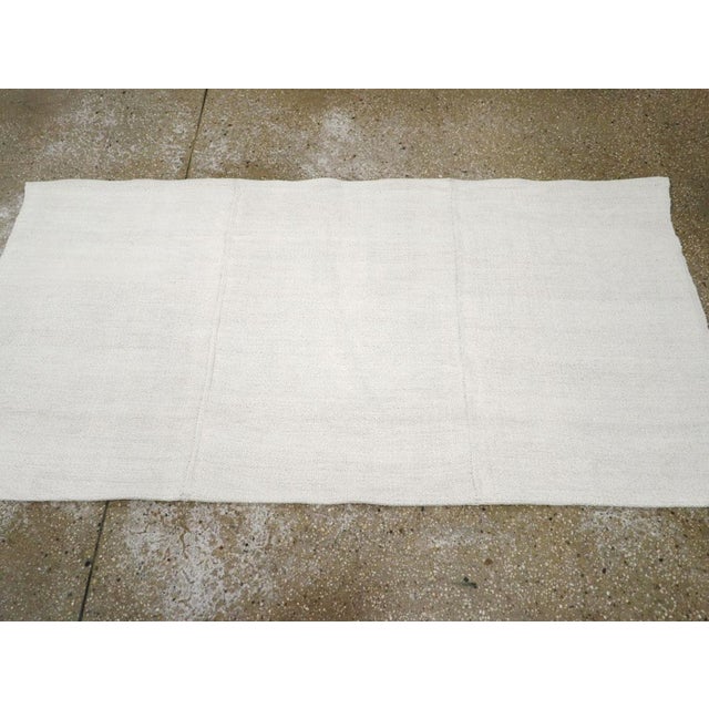 Mid-20th Century Handmade Turkish Hemp Flatweave Kilim Throw Rug in White For Sale - Image 4 of 8