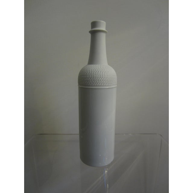 Slim Tall Vase in White Porcelain by Tapio Wirkkala for Rosenthal, 1970s For Sale - Image 6 of 7